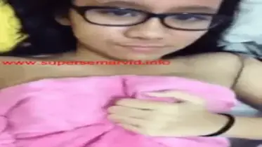 Dokumentasi Gadis Handuk Pink Cantik Live Kasur 2026