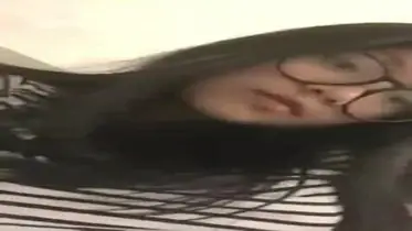 Dokumentasi Gadis Kacamata Cantik Live Kasur
