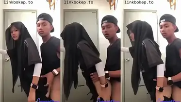 Gadis Cantik Pasrah Goyang Kasur Bareng Pacar