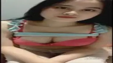 Gadis Cantik Pasrah Goyang Kasur Bareng Pacar