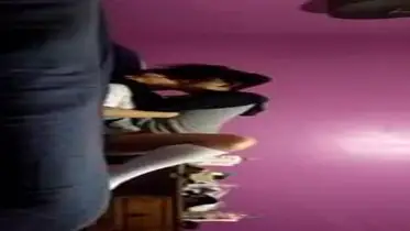 Gadis Cantik Pasrah Goyang Kasur Belajar Kelompok