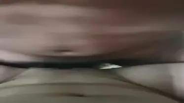 Gadis Cantik Pasrah Goyang Kasur Desah Hot