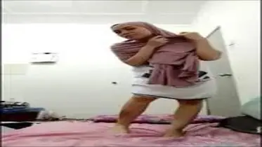 Momen Bebas Tante Cantik Di Ruang Pribadi