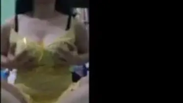 Ukhti Hijab Cantik Live Bersantai Di Kasur